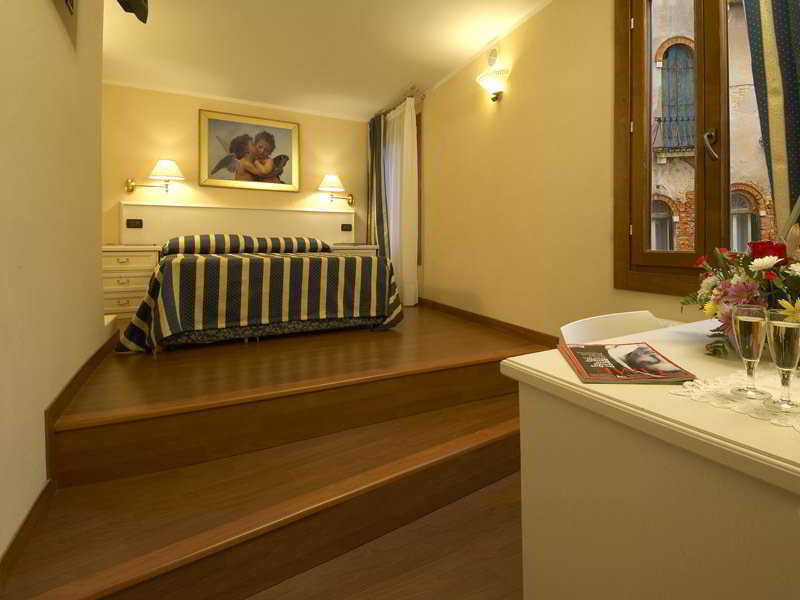 Resort Venice Resorts 2*
